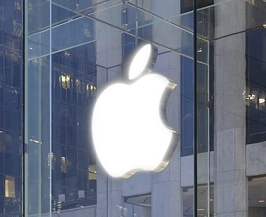 iPhone a umflat profitul Apple la 53,4 miliarde de dolari