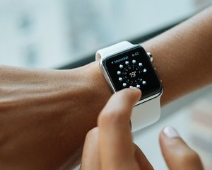 Vanzari-record: Apple a vandut 6 milioane de ceasuri in ultimele trei luni ale anului trecut