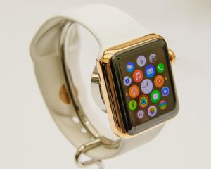 Apple a comandat producerea a peste 5 milioane de ceasuri inteligente