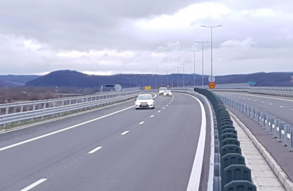 Drumul spre guvernare este pavat cu bune intentii: USR promite 434 de kilometri de autostrada
