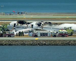 UPDATE 3: A crescut numarul victimelor in accidentul aviatic: 2 morti si 181 de raniti