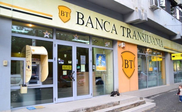 Noutati pentru clientii Bancii Transilvania: ce se intampla cu banii