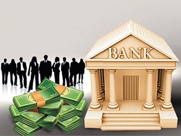 Cea mai mare banca, cel mai mare profit. Banca are 72% capital romanesc si zeci de mii de investitori persoane fizice