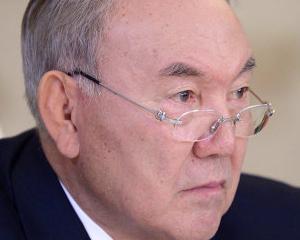 Presedintele Kazahstanului insista ca bancile tarii sale sunt in siguranta