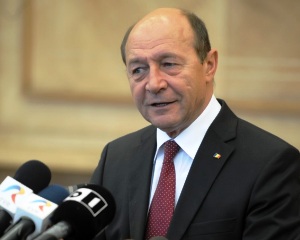 Traian Basescu: I-am cerut premierului ucrainean sa anuleze legea prin care limba romana isi pierde statutul de limba regionala