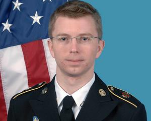 Judecatorii americani sunt mai blanzi cu Bradley Manning: Reduc pedeapsa de la 136 de ani la 90