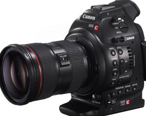 Canon introduce functia DAF pe camera video EOS C100