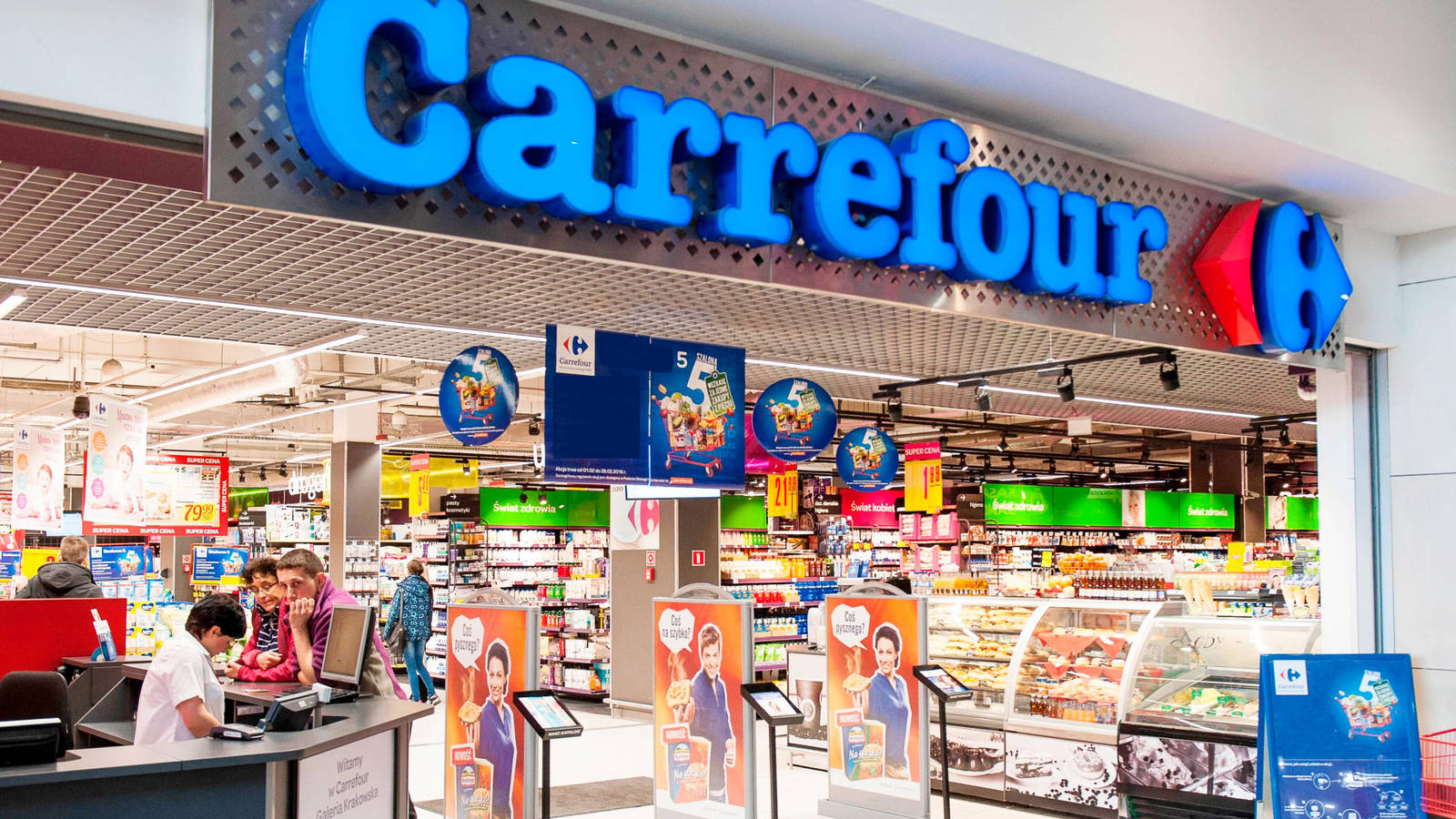 Protectia Consumatorului cere INCHIDEREA temporara a 2 magazine Carrefour: Ce nereguli au gasit inspectorii ANPC
