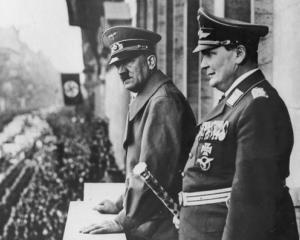 Ce fel de arme au experimentat nazistii lui Hitler pentru a castiga cel de-Al Doilea Razboi Mondial
