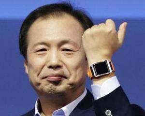 Samsung sustine ca a vandut 800.000 de ceasuri inteligente Gear in doua luni