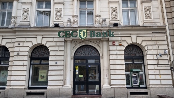 CEC Bank a contabilizat 1.600.000 de tranzactii prin statiile de plata SelfPay