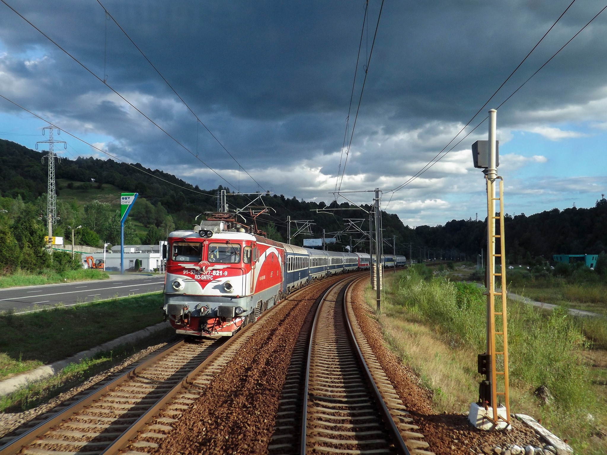 Intre 11 iunie si 6 septembrie 2021, puteti ajunge la mare sau in Delta Dunarii cu Trenurile Soarelui