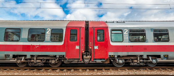 CFR suplimenteaza numarul trenurilor in weekendul Neversea