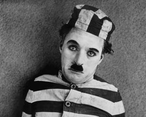 16 decembrie 1913 - Charlie Chaplin si-a inceput cariera in film cu un salariu de 150 dolari pe saptamana
