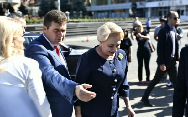 Scandalul in Sanatate ia amploare /  Dancila l-a demis marti pe seful Casei Nationale de Asigurari de Sanatate