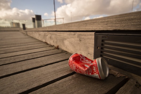 Gigantii afacerilor capituleaza in fata pandemiei: Coca-Cola concediaza in masa angajati