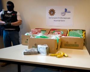 Germania: Cocaina ascunsa in lazile cu banane de la Aldi