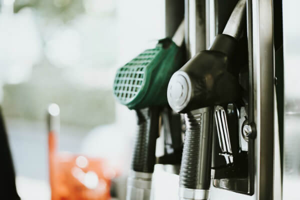 Primaria Capitalei va deconta combustibil de pana la 500 lei/luna pentru persoanele care fac car-sharing