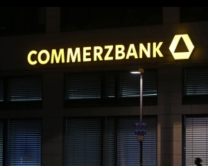Commerzbank va disponibiliza 5.000 de angajati