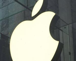 Compania americana Apple, acuzata ca isi imbolnaveste angajatii