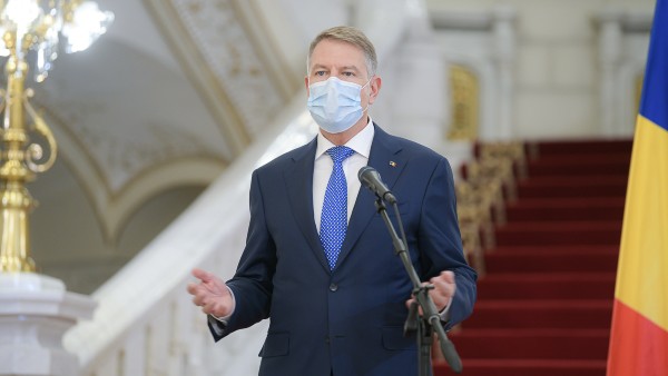 Iohannis, prima conferinta de presa din 2021. De succesul campaniei de vaccinare depinde relansarea economica