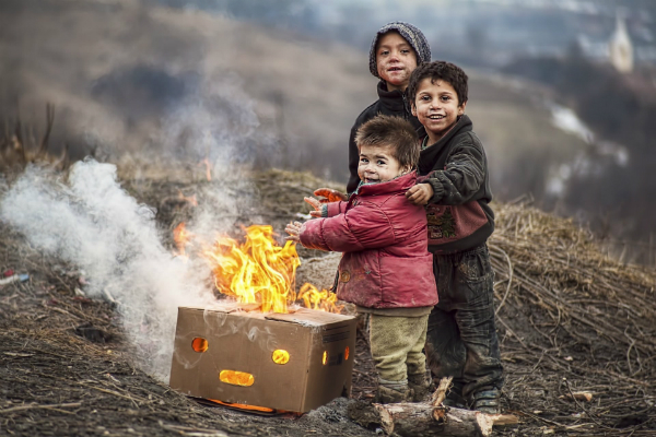 Dilema care a divizat Romania: Statul sa decida cine face copii