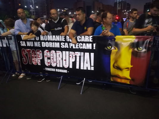 LIVE TEXT/IMAGINI de la Protestul 10 august 2019: 24.000 de oameni au protestat, sambata seara,  in Piata Victoriei