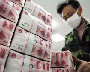 Politician chinez prins ca ascunde cativa metri cubi de bani in casa
