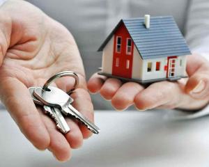 BCR a majorat avansul pentru creditele ipotecare si imobiliare la 35%
