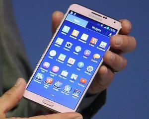 Cum arata noul Galaxy Note 4 de la Samsung