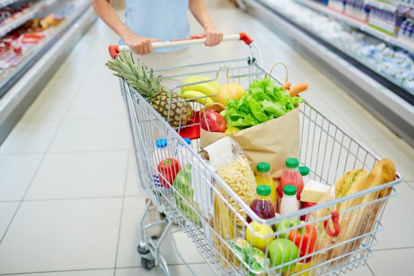 Cum sa economisesti bani, la supermarket: 5 sfaturi practice pentru romani