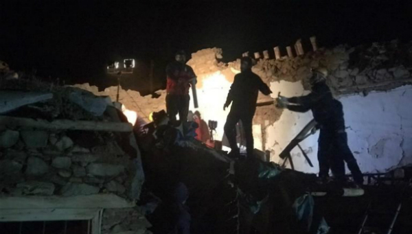 Turcia s-a cutremurat la aproape 7 GRADE PE SCARA RICHTER: 15 morti si peste 500 de raniti