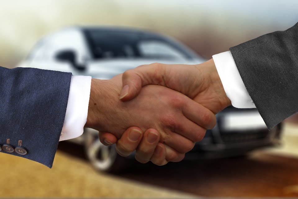Avantajele pe care le ofera un dealer auto autorizat