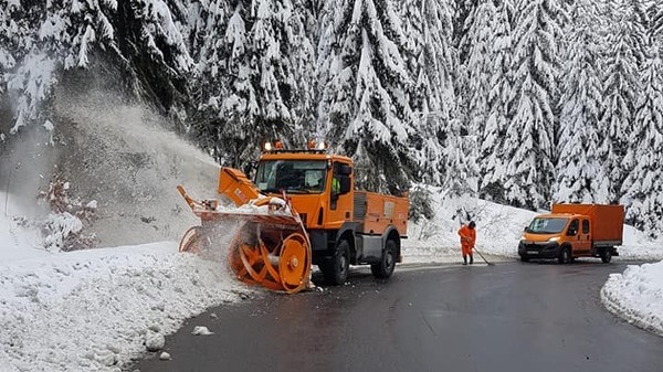 CNAIR face apel catre soferi sa plece la drum doar daca au autovehiculele echipate corespunzator pentru conditii de iarna