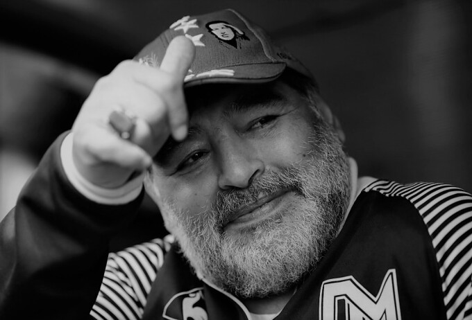 FOTBALUL, IN DOLIU. Diego Maradona, zeul absolut al fotbalului, a murit la 60 de ani. Argentina, 3 zile de doliu national