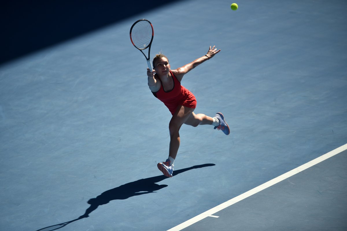 SIMONA HALEP s-a CALIFICAT in Semifinalele Australian Open