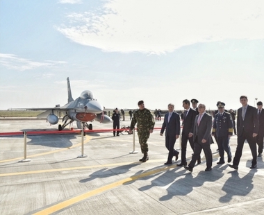 F-16 pe cerul Romaniei