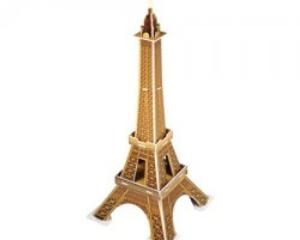 60 de tone de brelocuri cu Turnul Eiffel, confiscate la Paris