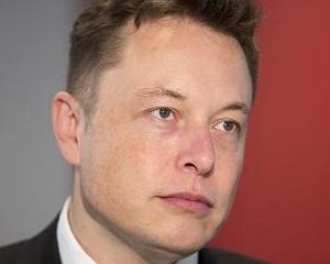 Elon Musk a primit in 2013 un salariu de doar 70.000 $ de la Tesla