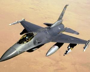 Romania a platit prima transa pentru avioanele F-16. Primul aparat ajunge in tara dupa anul 2015