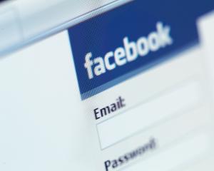 Pagina de Facebook "Anti Romania" a fost dezactivata