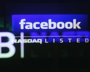 La 10 ani de existenta, 10 lucruri interesante despre Facebook