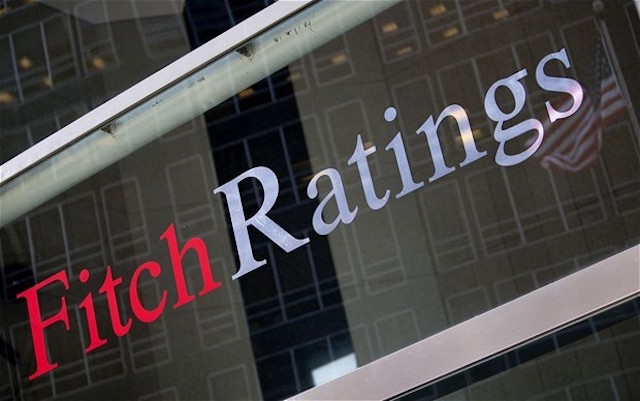 Agentia de rating Fitch: Instabilitatea politica creste riscurile pentru finantele Romaniei