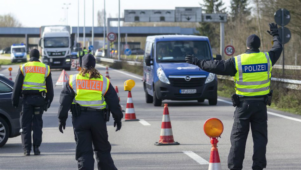 Germania raspunde la pandemie si inchide granitele cu Franta, Austria si Elvetia