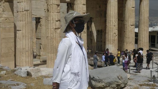 Restrictii suplimentare pentru turistii care merg in Grecia. Ce trebuie sa stie romanii