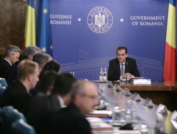 Guvernul are pe masa proiectul de lege care reglementeaza carantinarea si internarea obligatorie, conform recomandarilor CCR