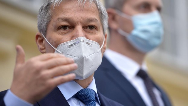 Un esec previzibil: Guvernul Ciolos a picat testul Parlamentului