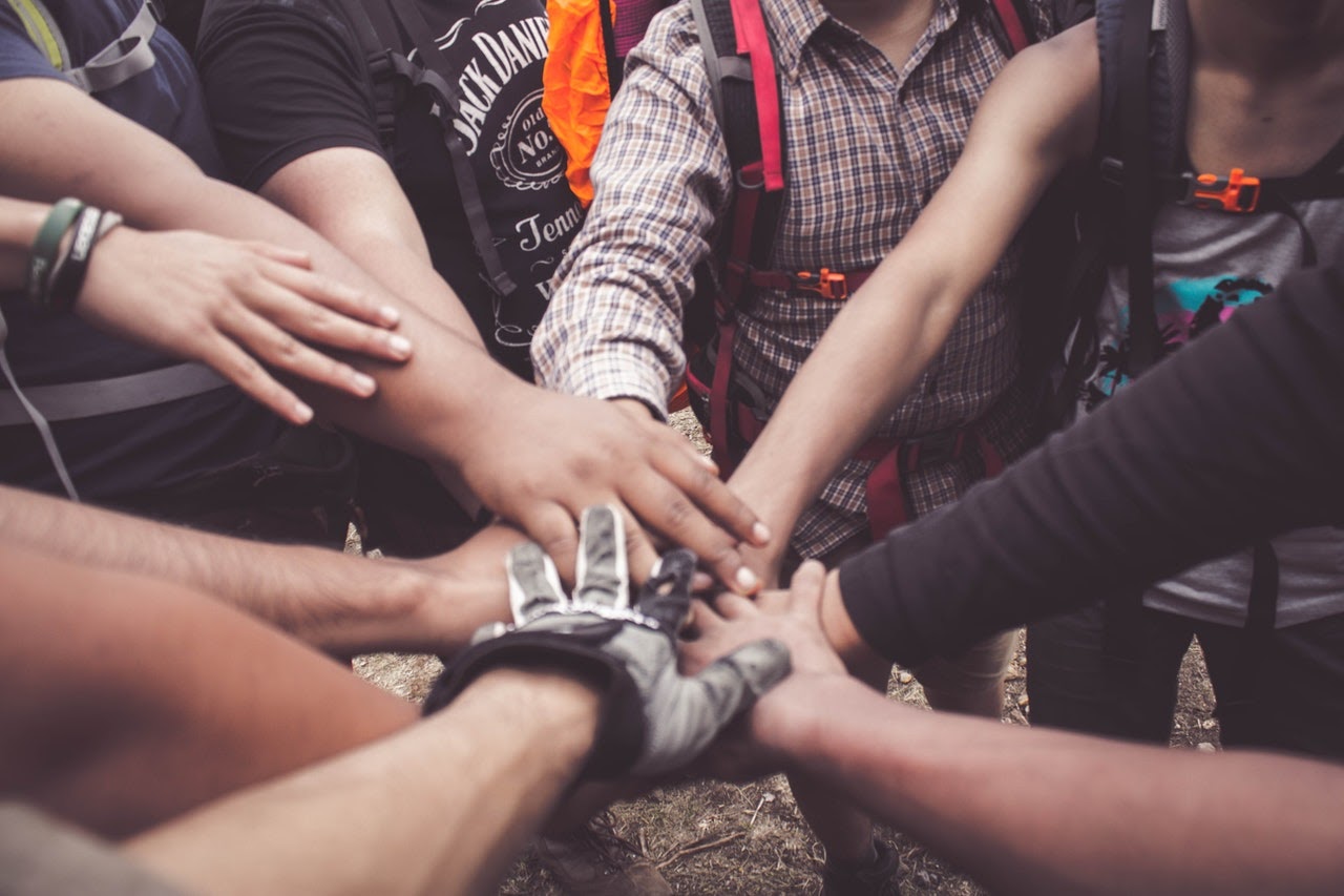 Beneficiile teambuildingurilor pentru echipele de angajati