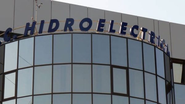 Hidroelectrica produce aproape 55% din energia electrica din Romania