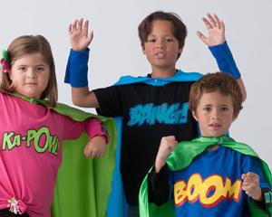 Idei de afaceri: Pelerine personalizate pentru copiii supereroi